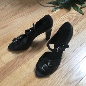 Nine West High Heeled Buckle Sandal